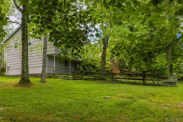3207 Ronit Court, Yorktown Heights, NY 10598