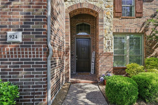 924 Mckamy Drive, Allen, TX 75013