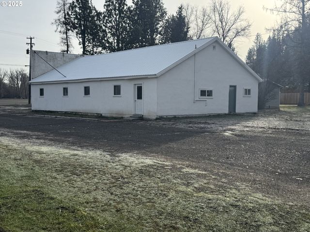 704 E HIGHWAY 82, Wallowa, OR 97885