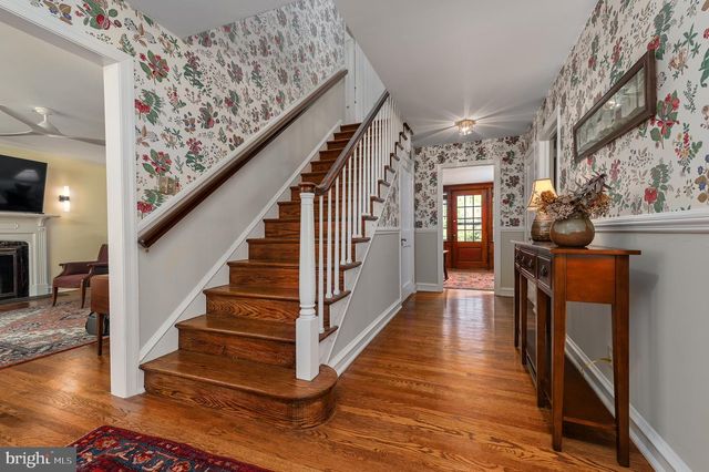 105 STRATFORD RD, Wallingford, PA 19086