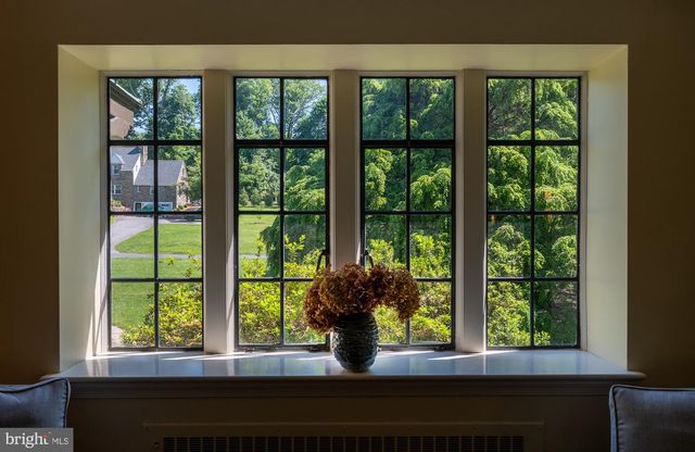 105 STRATFORD RD, Wallingford, PA 19086