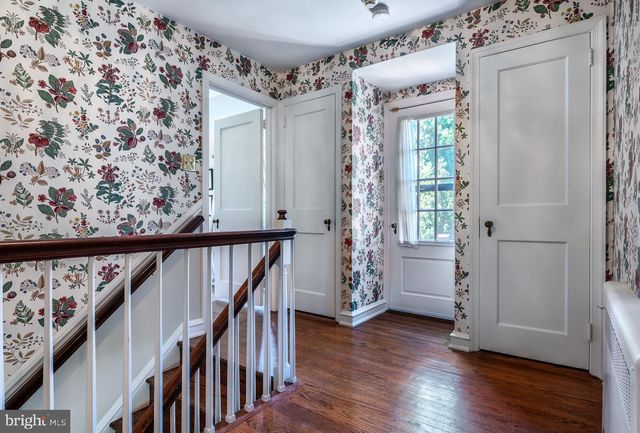 105 STRATFORD RD, Wallingford, PA 19086