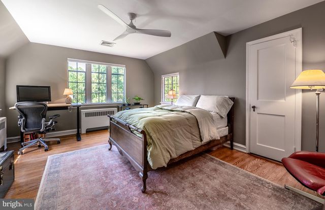 105 STRATFORD RD, Wallingford, PA 19086