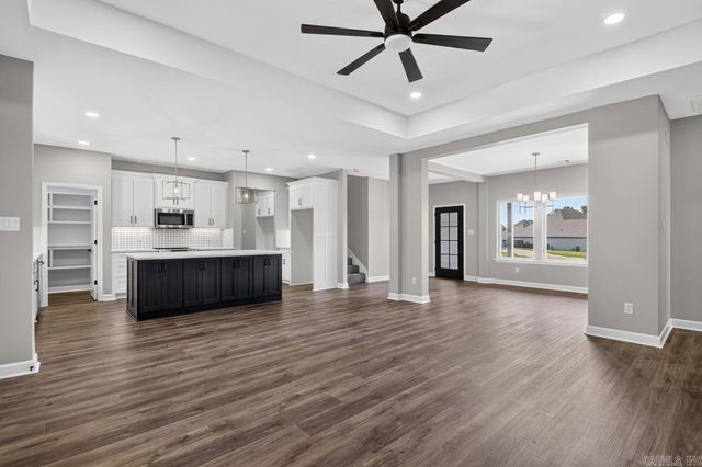 2115 Sable Oaks, Bryant, AR 72022