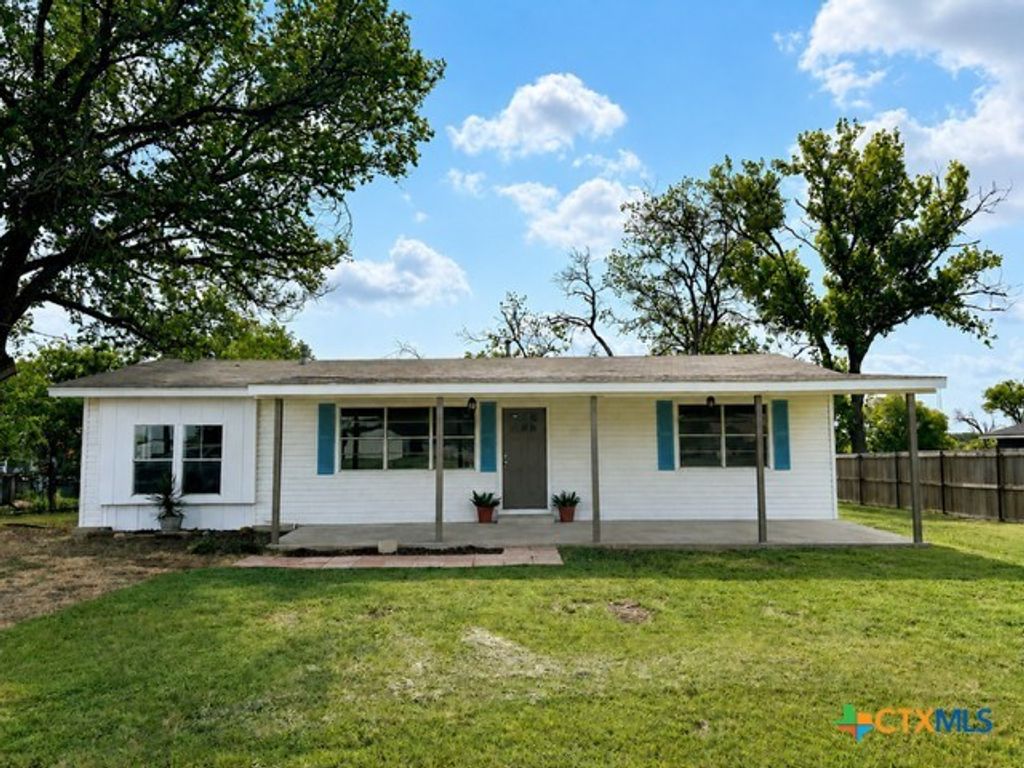 206 Barton Lane, Gatesville, TX 76528