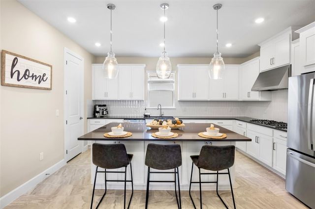 5249 SAVINO CIRCLE, Palmetto, FL 34221