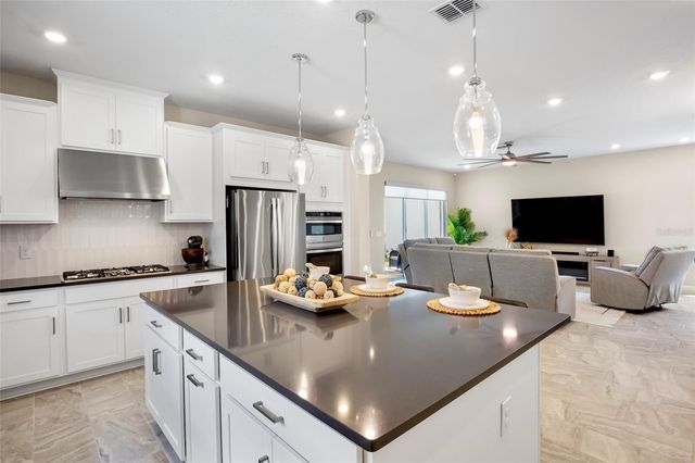 5249 SAVINO CIRCLE, Palmetto, FL 34221