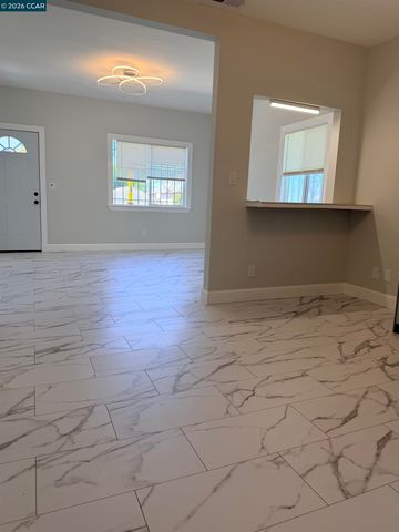 924 7Th St, Richmond, CA 94801