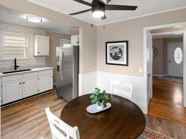 2837 Hampshire Avenue S, Saint Louis Park, MN 55426