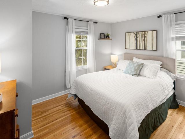 2837 Hampshire Avenue S, Saint Louis Park, MN 55426