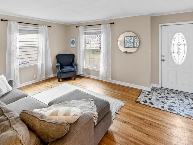 2837 Hampshire Avenue S, Saint Louis Park, MN 55426