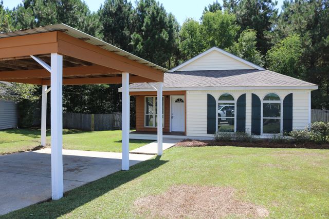 170 Hawthorne Dr., Hattiesburg, MS 39402