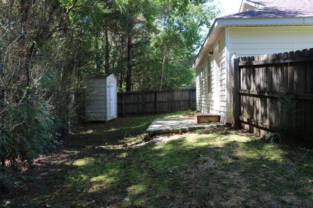 170 Hawthorne Dr., Hattiesburg, MS 39402