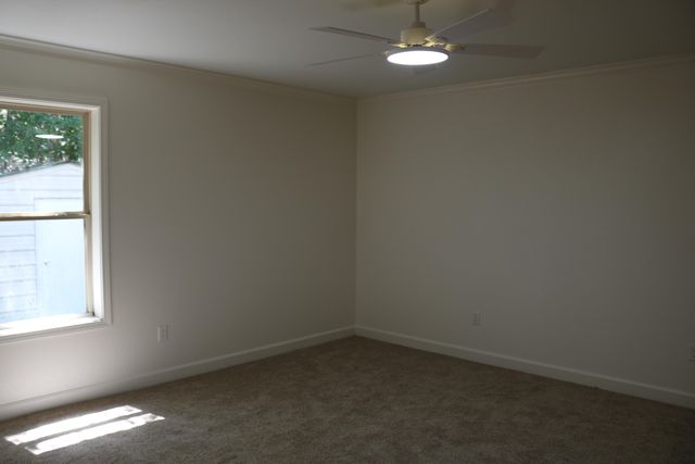 170 Hawthorne Dr., Hattiesburg, MS 39402