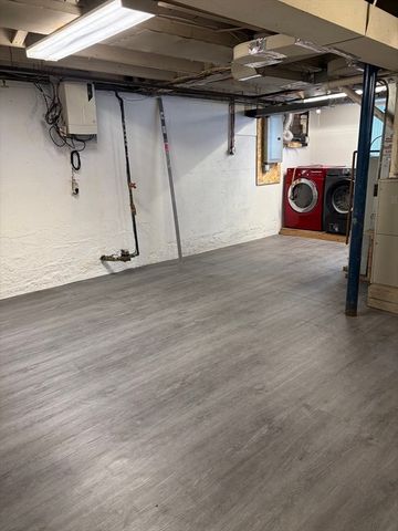 257 Spruce St, Leominster, MA 01453