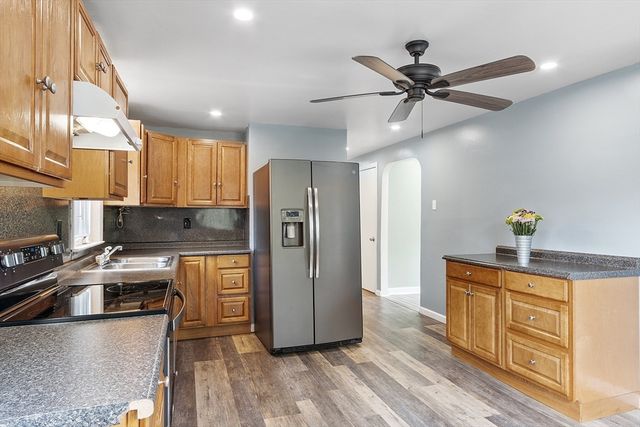 257 Spruce St, Leominster, MA 01453