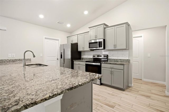 1024 NE 33RD LANE, Cape Coral, FL 33909