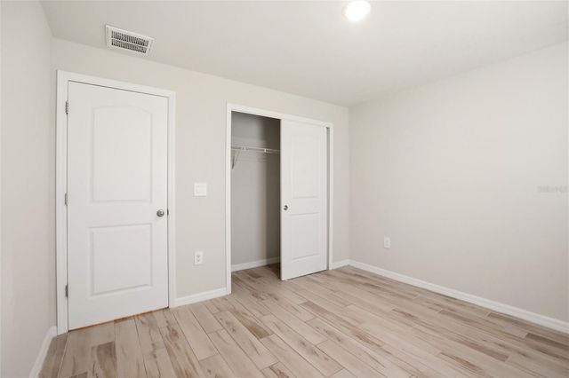 1024 NE 33RD LANE, Cape Coral, FL 33909