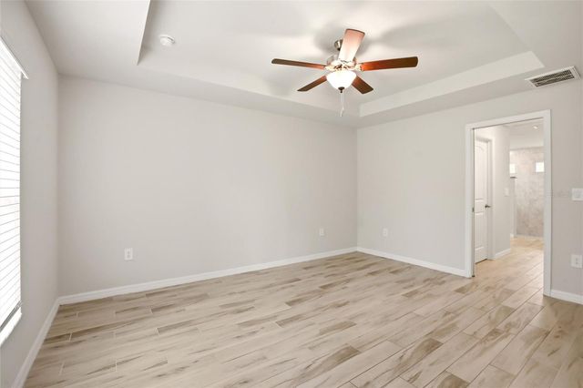 1024 NE 33RD LANE, Cape Coral, FL 33909