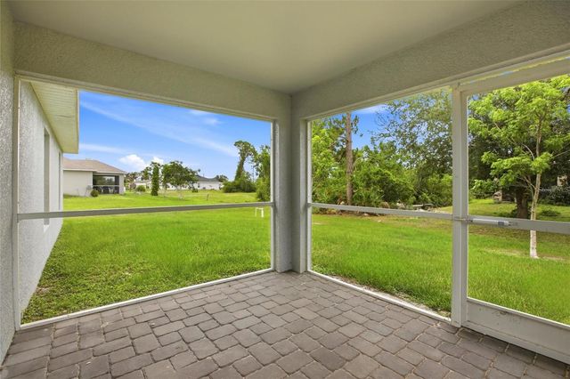 1024 NE 33RD LANE, Cape Coral, FL 33909