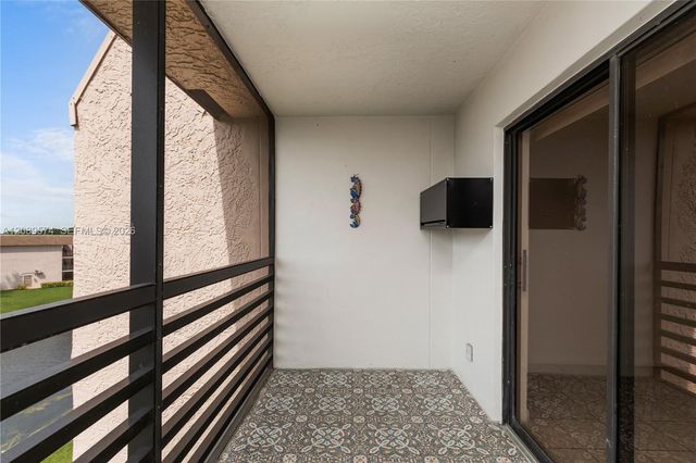 2711 NW 104th Avenue 407, Sunrise, FL 33322