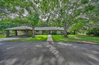5425 Sandy Creek Lane, Brenham, TX 77833