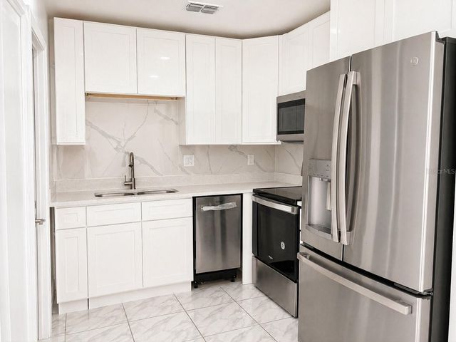 535 ROMANO AVENUE, Orlando, FL 32807