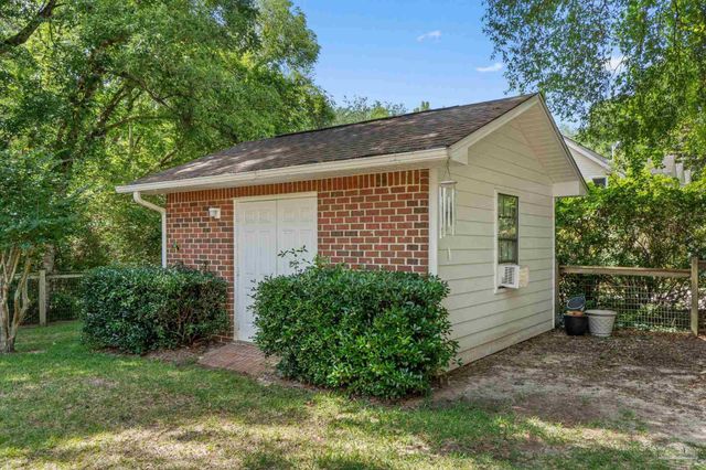525 Northcreek Dr, Pensacola, FL 32514