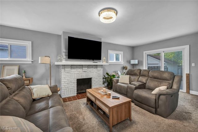 3302 Tullamore Road, Cleveland Heights, OH 44118