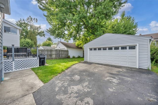 3302 Tullamore Road, Cleveland Heights, OH 44118