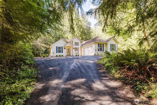 8656 Landing Lane SE, Port Orchard, WA 98367