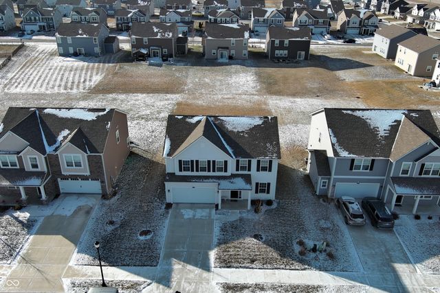 6948 Sablecliff Way, Brownsburg, IN 46112