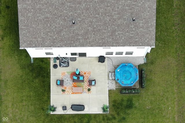 6948 Sablecliff Way, Brownsburg, IN 46112