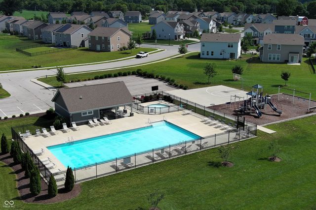 6948 Sablecliff Way, Brownsburg, IN 46112