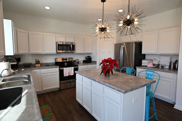 6948 Sablecliff Way, Brownsburg, IN 46112