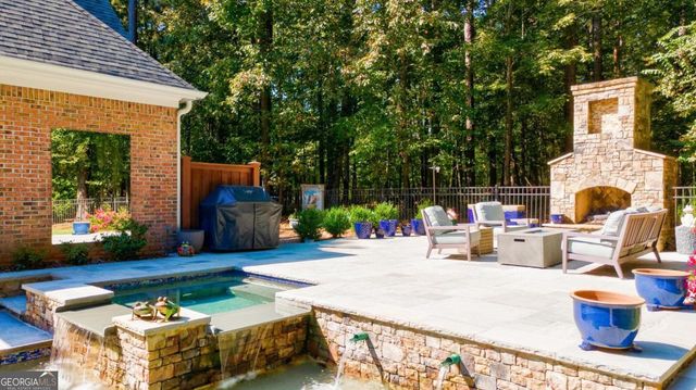 1101 Club Cove Drive, Greensboro, GA 30642