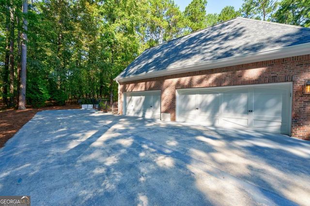 1101 Club Cove Drive, Greensboro, GA 30642
