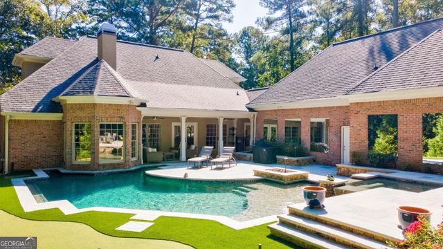 1101 Club Cove Drive, Greensboro, GA 30642