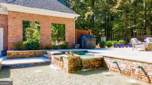 1101 Club Cove Drive, Greensboro, GA 30642