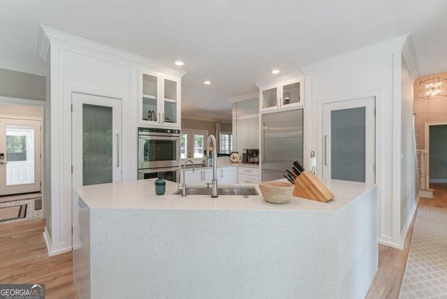 1101 Club Cove Drive, Greensboro, GA 30642