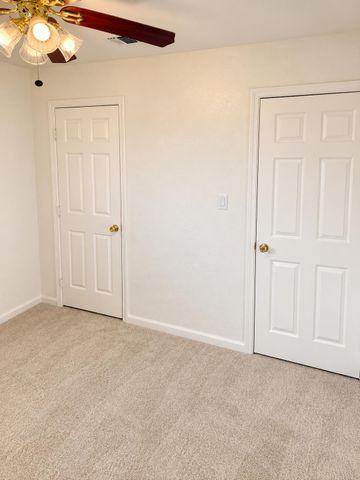 3690 Mcclellan Dr, North Highlands, CA 95660