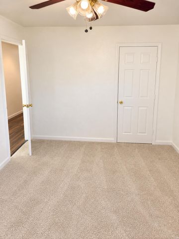 3690 Mcclellan Dr, North Highlands, CA 95660