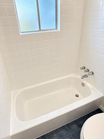 3690 Mcclellan Dr, North Highlands, CA 95660