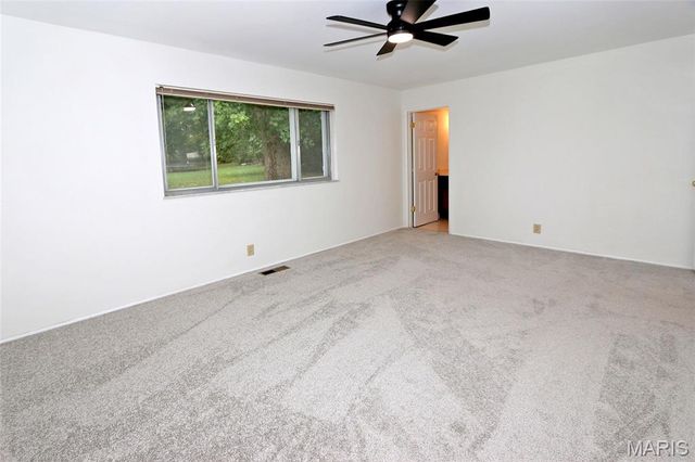 38 Forestvale Drive, Chesterfield, MO 63017