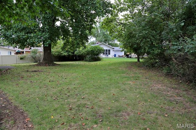 38 Forestvale Drive, Chesterfield, MO 63017