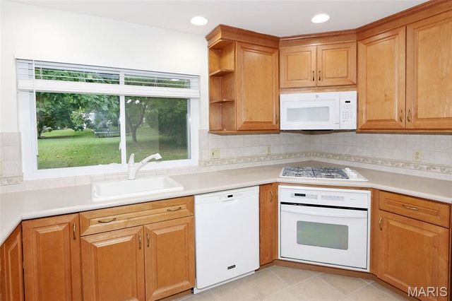 38 Forestvale Drive, Chesterfield, MO 63017