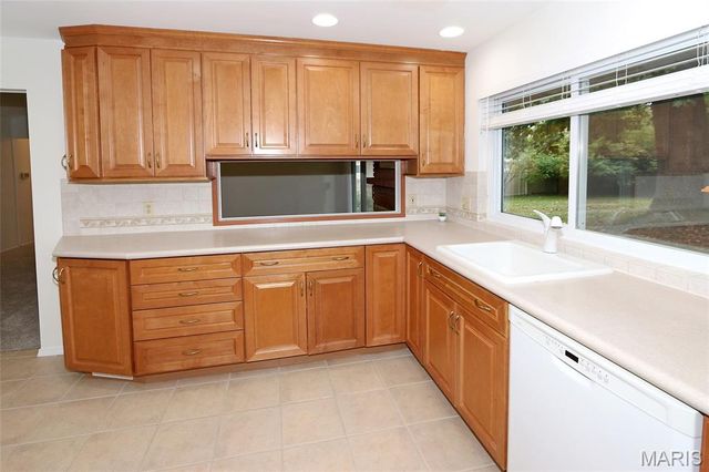 38 Forestvale Drive, Chesterfield, MO 63017
