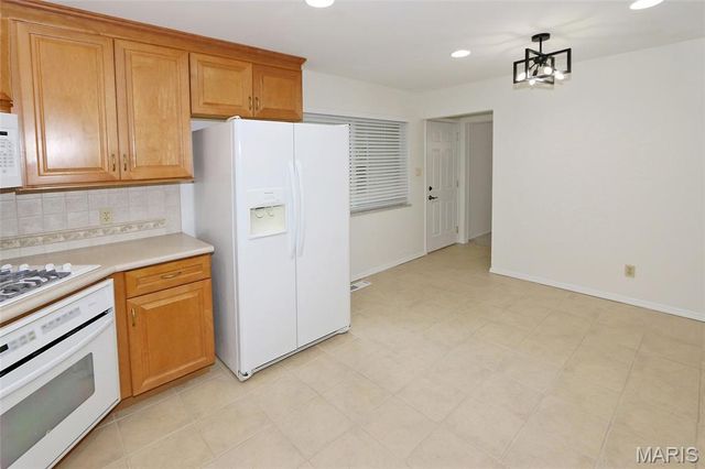 38 Forestvale Drive, Chesterfield, MO 63017