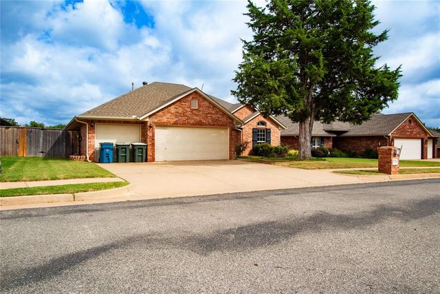 1721 Fawn Valley Lane, Edmond, OK 73003
