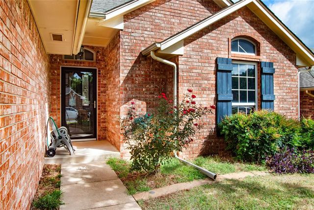 1721 Fawn Valley Lane, Edmond, OK 73003